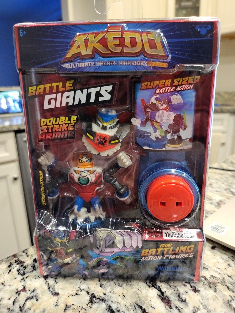 Akedo Ultimate Arcade Warriors Battle Giants Scratch Atron