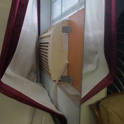 8000 Btu Haeir AC