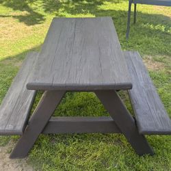 Kids Wood Picnic Table35x35x21 ½”  