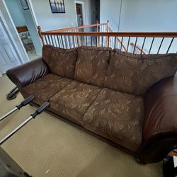Couch in Mountain House, CA