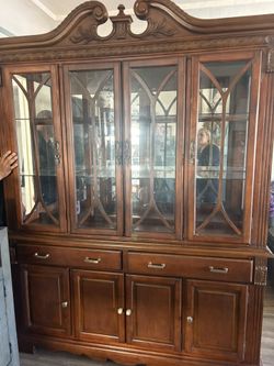 China Cabinet Cupboard
