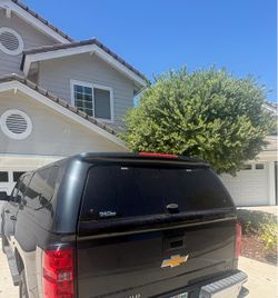 Chevy Silverado 1500 Camper Shell: Excellent Condition