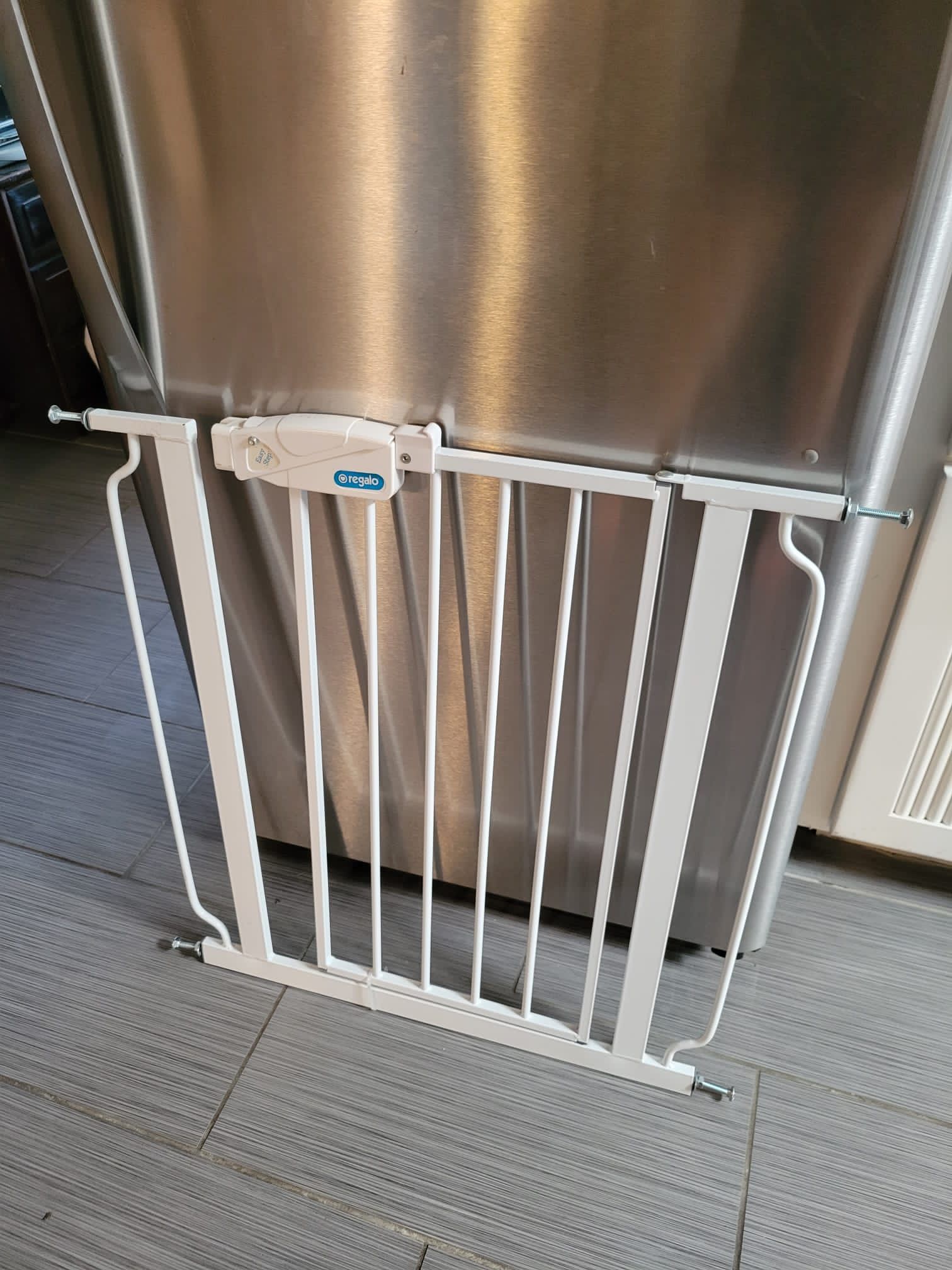 NICE BABY GATE 