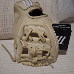Marucci 11.25'' Ascension Series Baseball Glove 