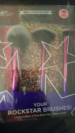 Limited edition IT makeup brushes