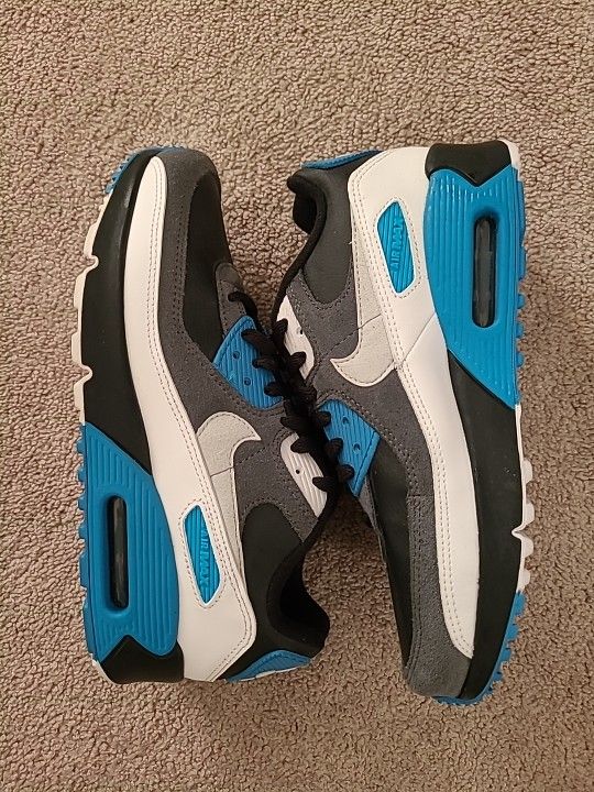 Nike Air Max 90 Size 6 Youth