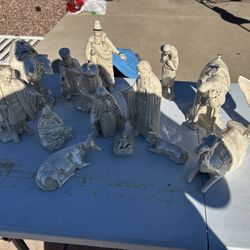 Large Ivory Ceramic Nativity Set – 12+ Piece Classic Christmas Décor