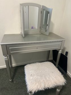 Grey vanity obo