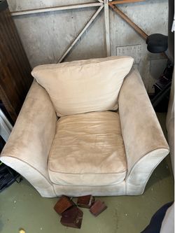 Free sofa & chair set