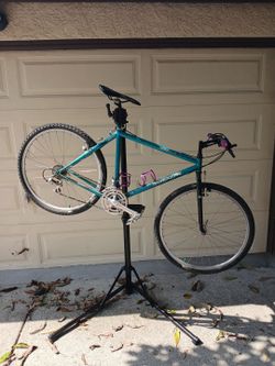 Vintage mountain bike mongoose