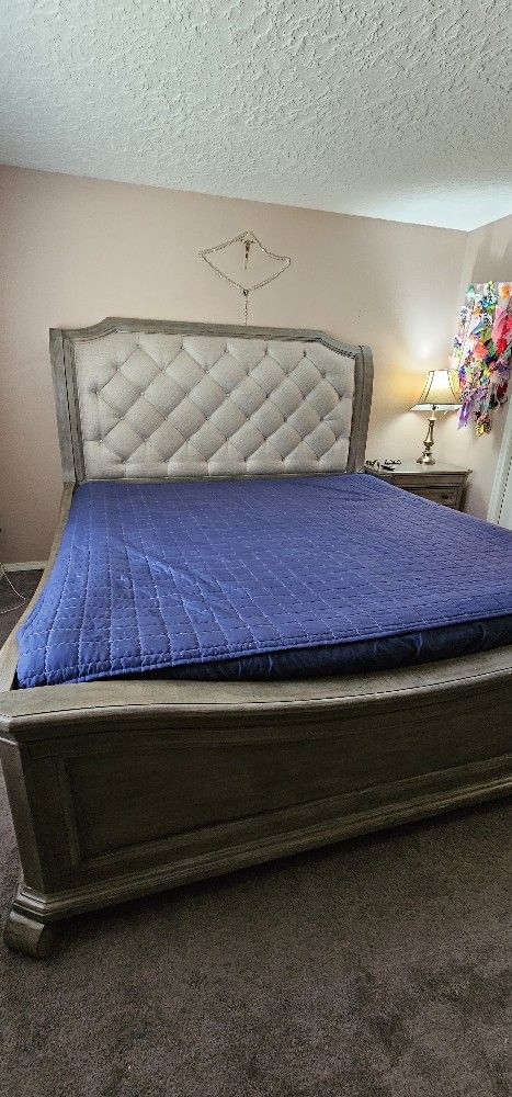 King size bedroom set