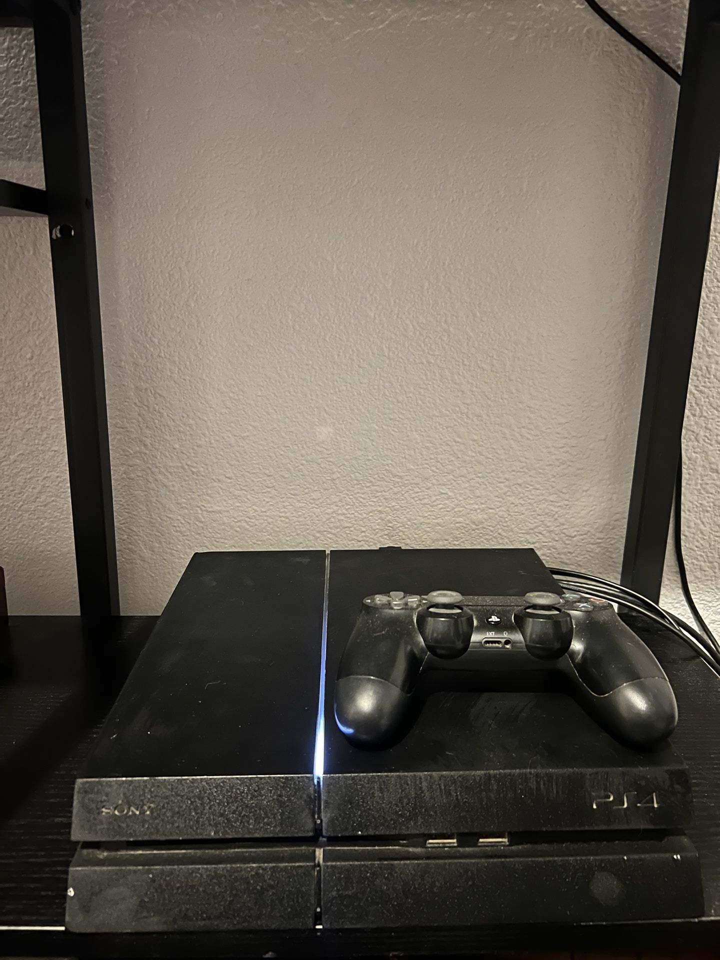 PS4 500GB W/Controller