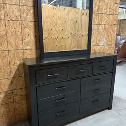 Dresser With Mirror - Pick Up Or Delivery After Payment!