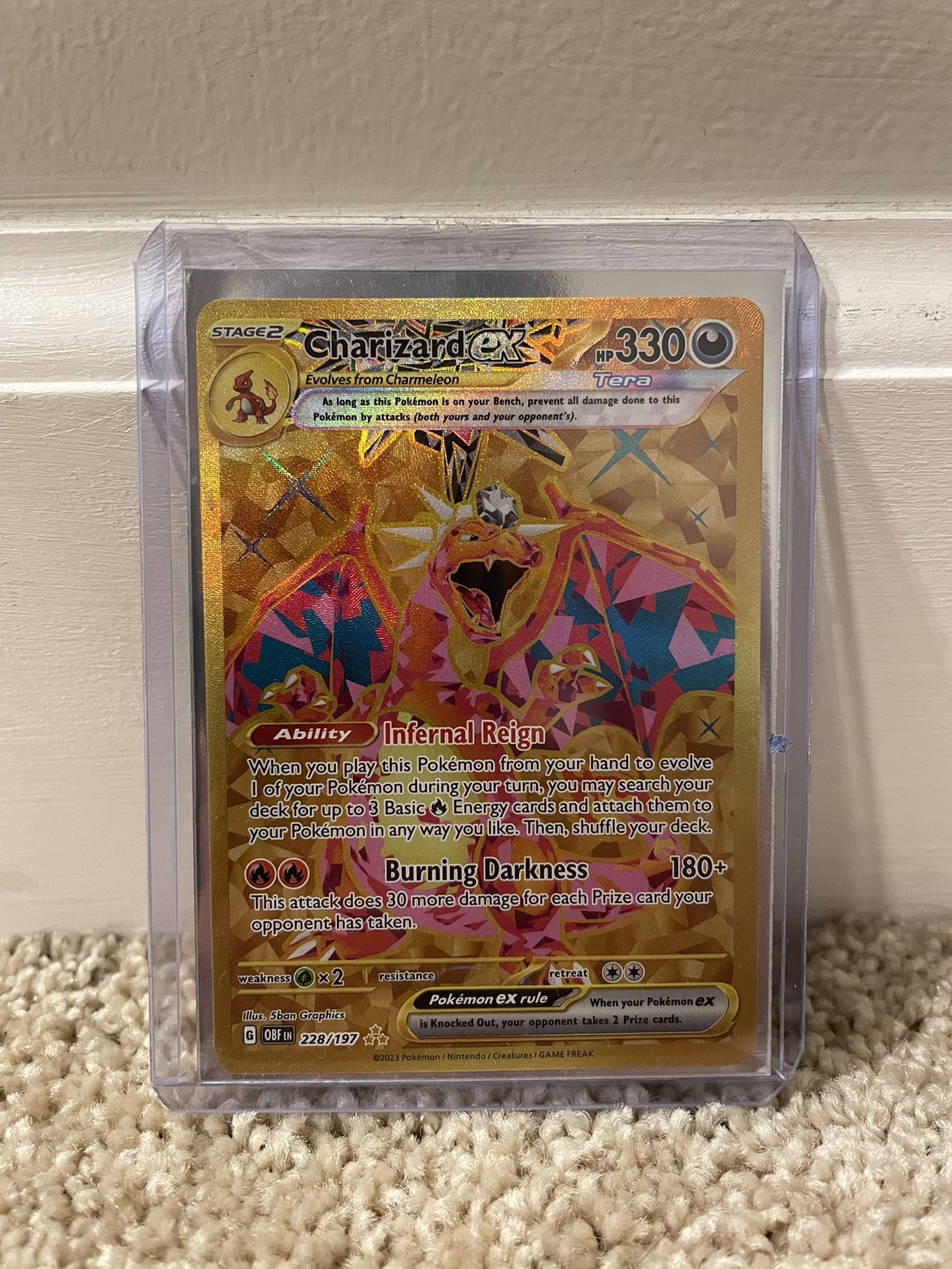 228 197 pokemon card GOLDEN CHARIZARD 228/197 Like new end display Charizard EX #228/197 Obsidian Flames