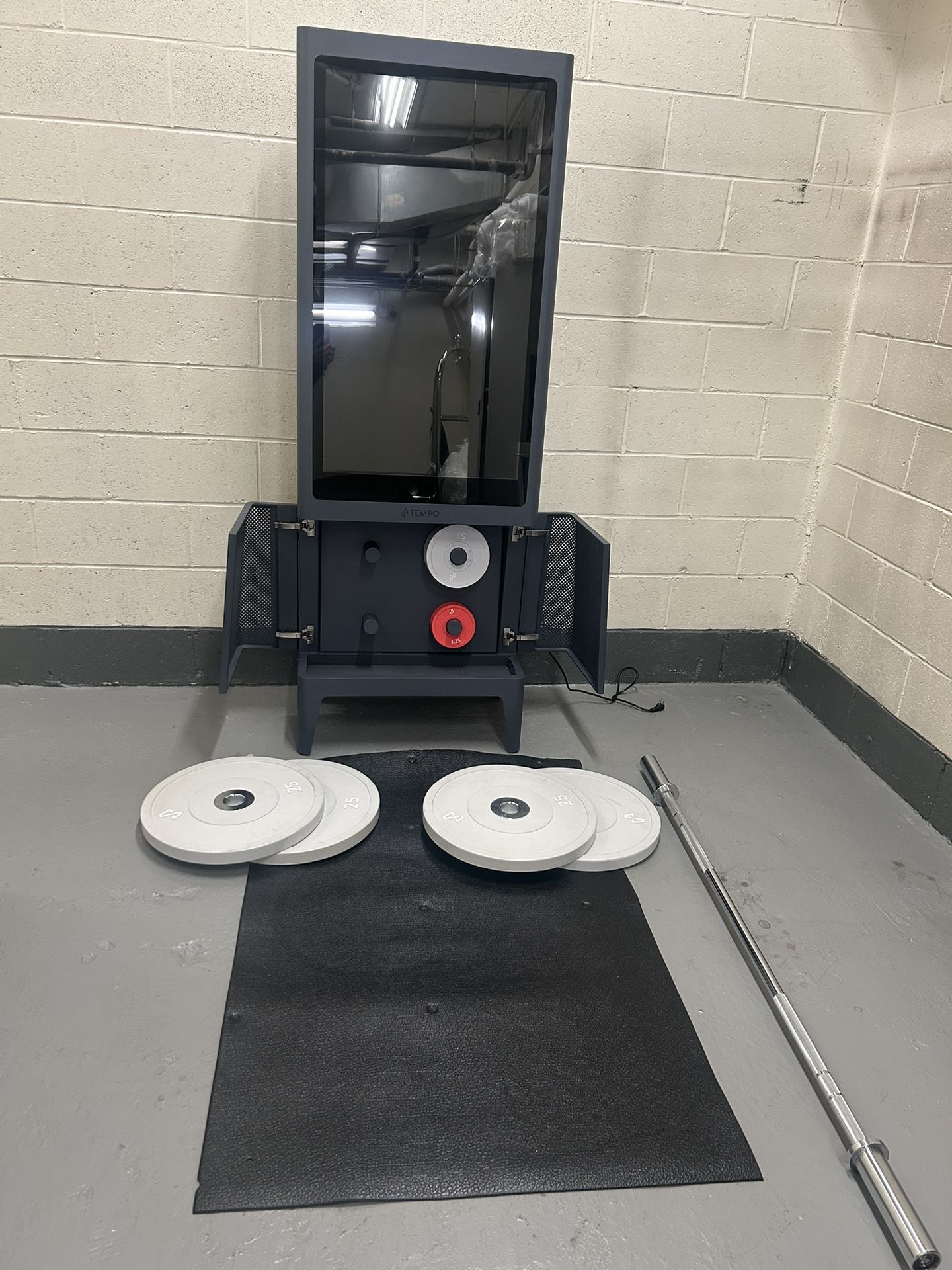 Tempo Studio Starter- Workout Mirror
