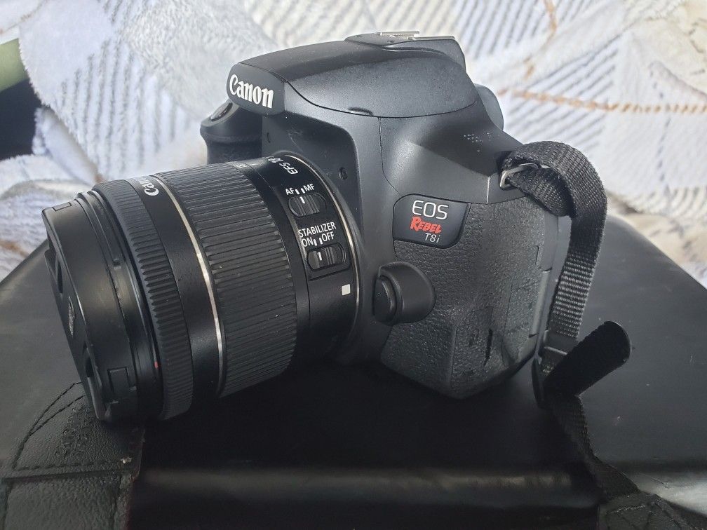 Canon Rebel T8i With 18-55 Imagine Stabilization Lens + Accessories