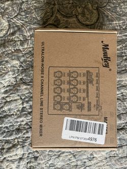 Moukey ULTRALOW-NOISE 8 CHANNEL LINE STEREO MIXER