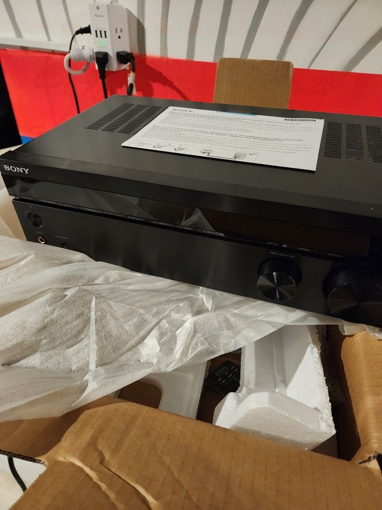 Sony Receiver. New.