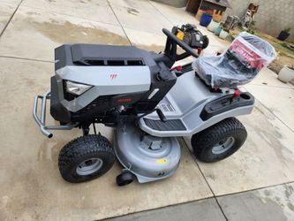 Shop Murray
MT200 42 in. 19.0 HP 540cc EX1900 Series Briggs and Stratton Engine Automatic Gas Riding Lawn Tractor Mower
Questions & Answers (283)