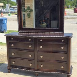 DRESSER WITH MIRROR 