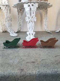 Brand New Set of 3 Plastic Christmas Sleigh Decor