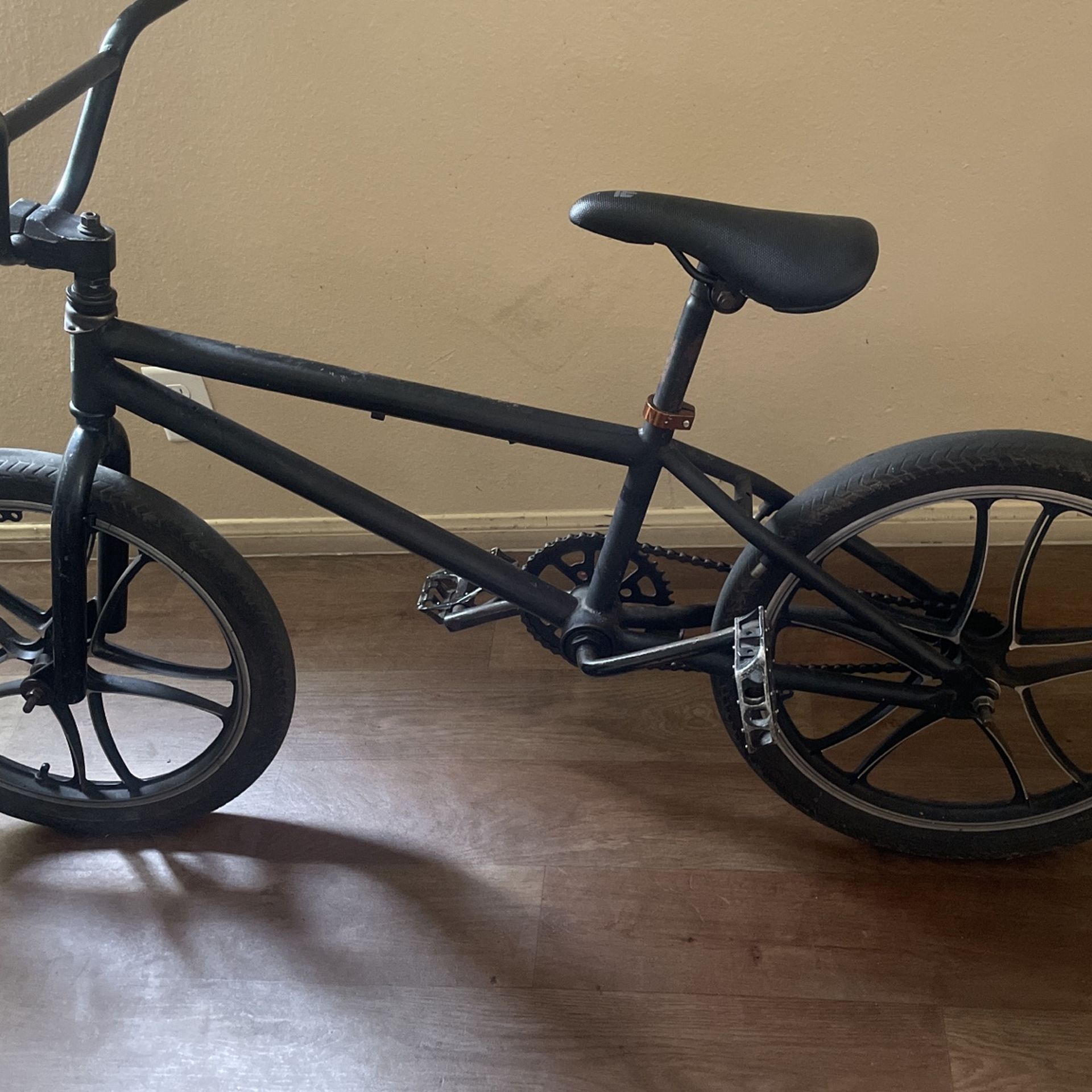 Blacked Out Mongoose Bike