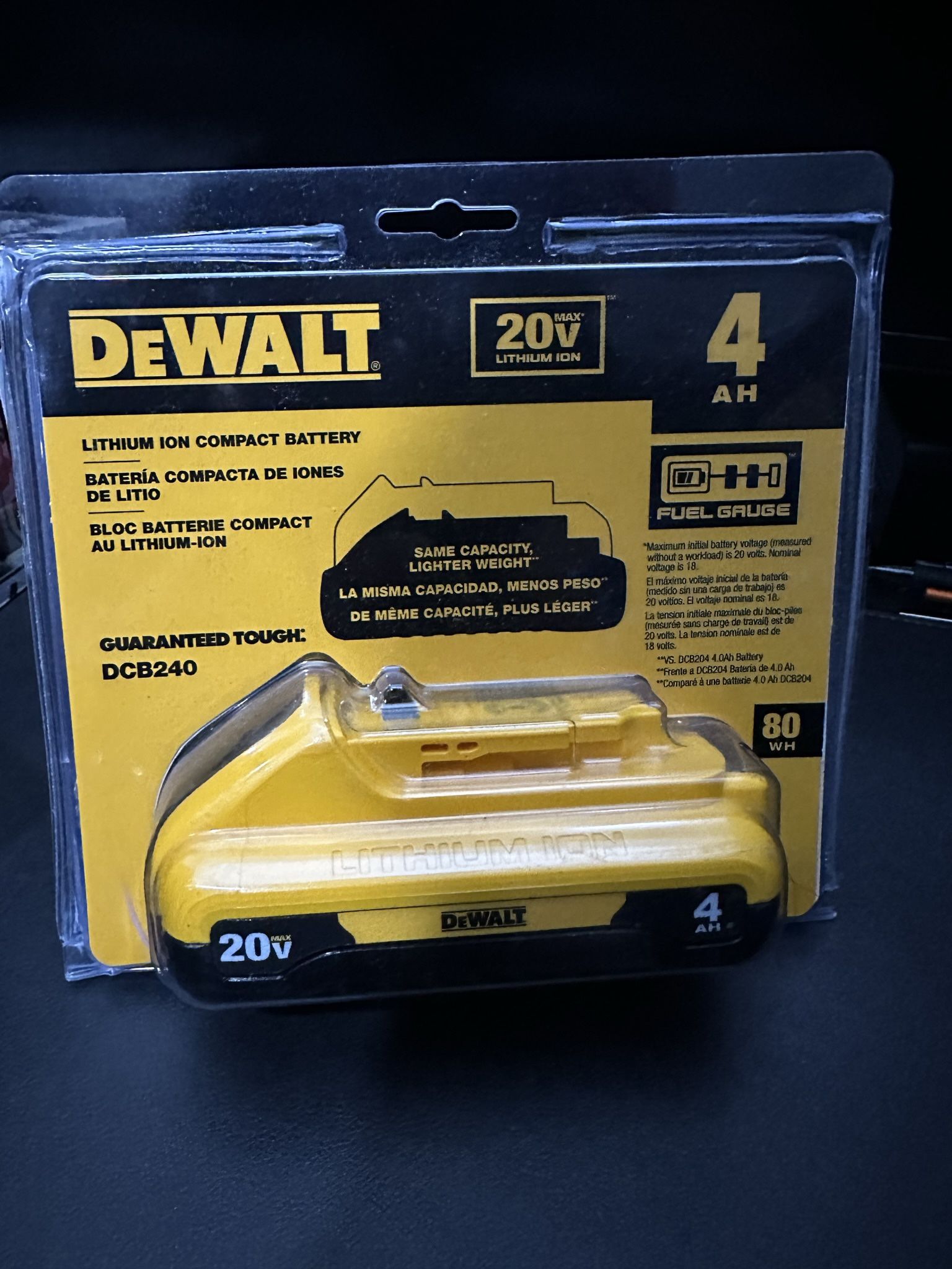 Brand New! DEWALT 20V MAX 4 Ah Lithium Ion Battery (DCB240)