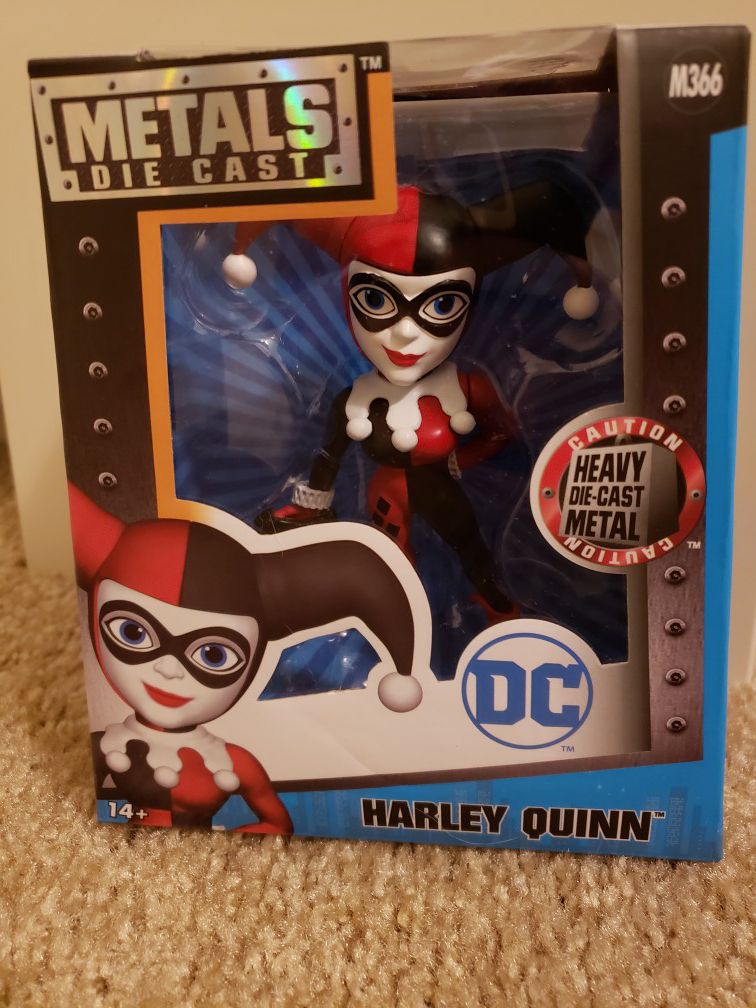 New in box die cast metals DC comic HARLEY QUINN toy figure