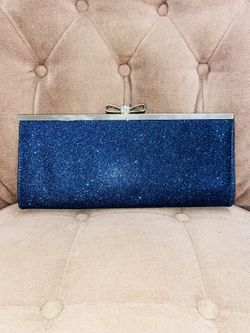 INC International Concepts Medium Clutch