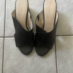 Cole Haan Black Leather Sandals/slippers size 10B Heels 3”