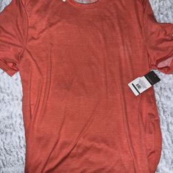 New. Men’s XXL Athletic Shirt