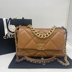 New Chanel 19 Caramel Brown Leather (NWT, Medium/Large Crossbody Bag France Box Bag
