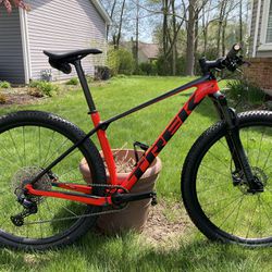 ‘23 Trek Procaliber Carbon Mountain Bike W/carbon Wheelset