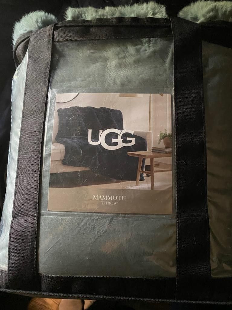 Ugg Mammoth Throw Blanket 50x70 In. for Sale in Brockton MA OfferUp