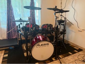 Alesis Drum strike pro SE (CAN ALWAYS COME UP WITH BETTER DEAL)