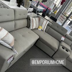 Grey Modern Cup Holder Sectional Sleeper Sofa  