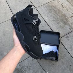 Jordan 4’s “black CAt” 