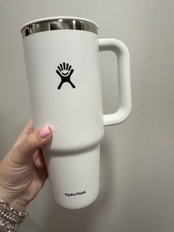 White hydro flask cup