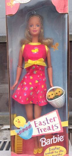 Barbie doll still in the box 📦