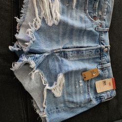Size 34 Levi's Shorts