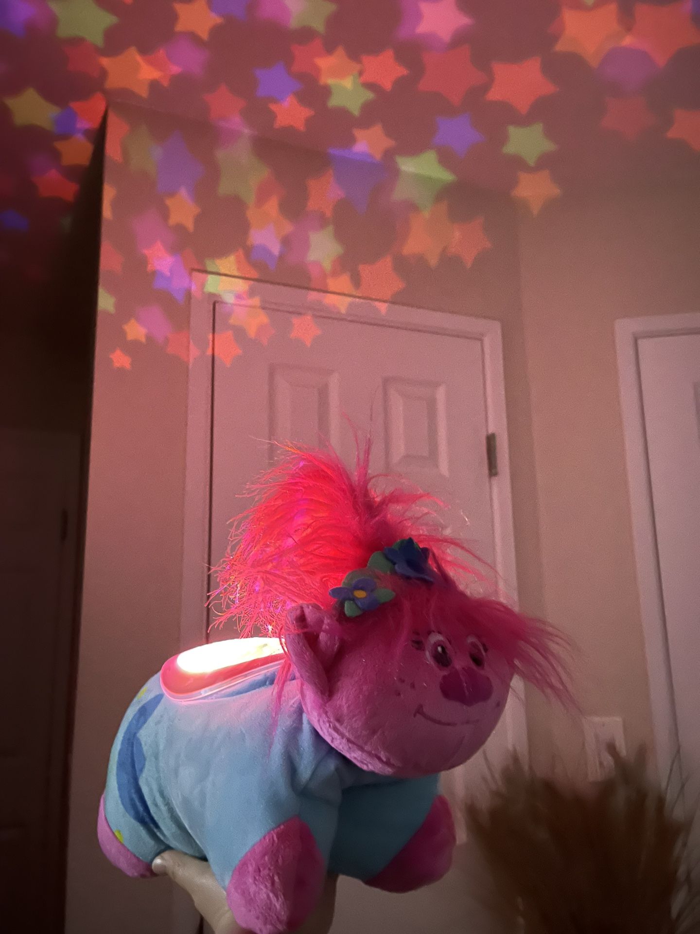 trolls poppy pillow & night light up stars 