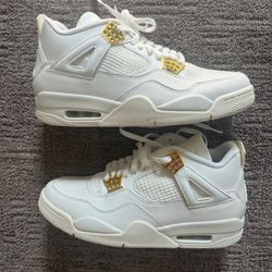 The men's white sneakers and sports shoes are brand new