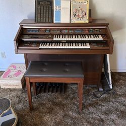 Yamaha  Electone FE-70
