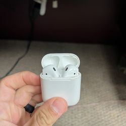AirPods First Gen