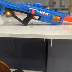 Xshot Insanity Bolt Action Shooter New with New darts