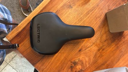E-bike seat