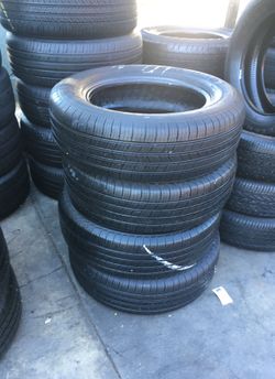 225/65/17 Michelin Semi new set 95% LIFE $200 INCLUDING PROFESSIONAL INSTALLATION AND TAX