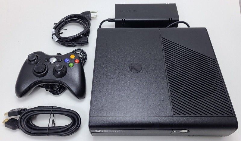 Microsoft XBox 360E Gaming System BLACK Video Game Console 4GB Bundle XBOX 360 E