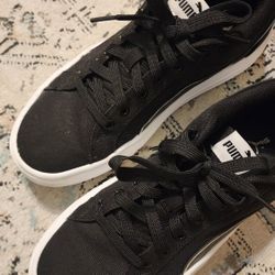 Puma Women's Sneakers | Black, White | Size 9.5