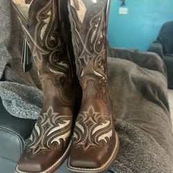 Brand New Ariat Boots For Women 